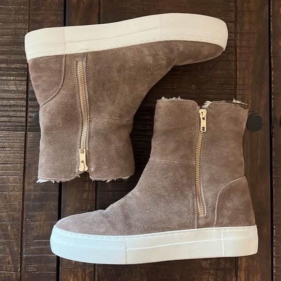 J Slides Womens Tristan Tan Leather Platform Sneaker Booties Faux Fur Size 8.5 - Picture 4 of 11